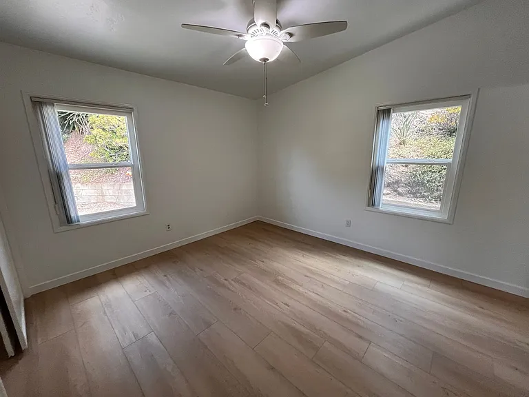 1560 Galveston St — Photo 36