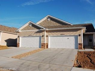 5410 Grand Oaks Pl, Lincoln, NE 68516