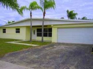 1362 Harbor View Dr, North Fort Myers, FL 33917