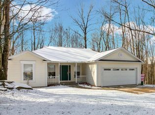 2 Cayuga Trl, Malvern, OH 44644