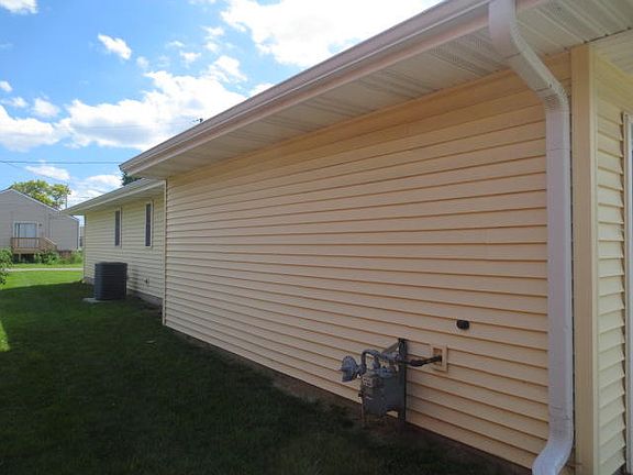 4th image of 1705 Avenue M