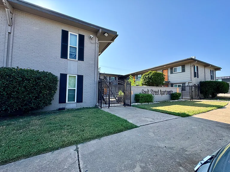7945 Gault St #202 — Photo 18
