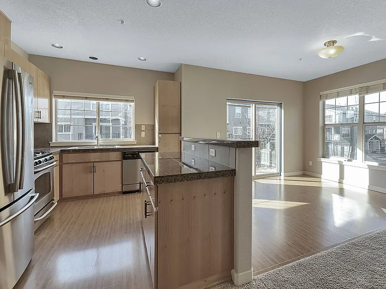 780 NE Adwick Dr — Photo 7