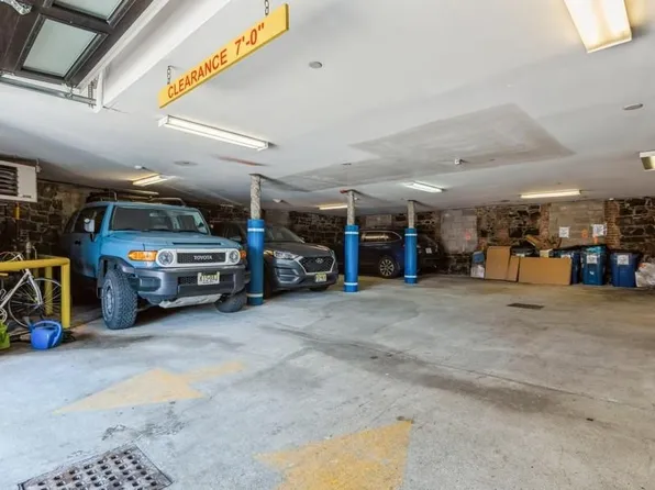 704 Grand Street image 22 of 30