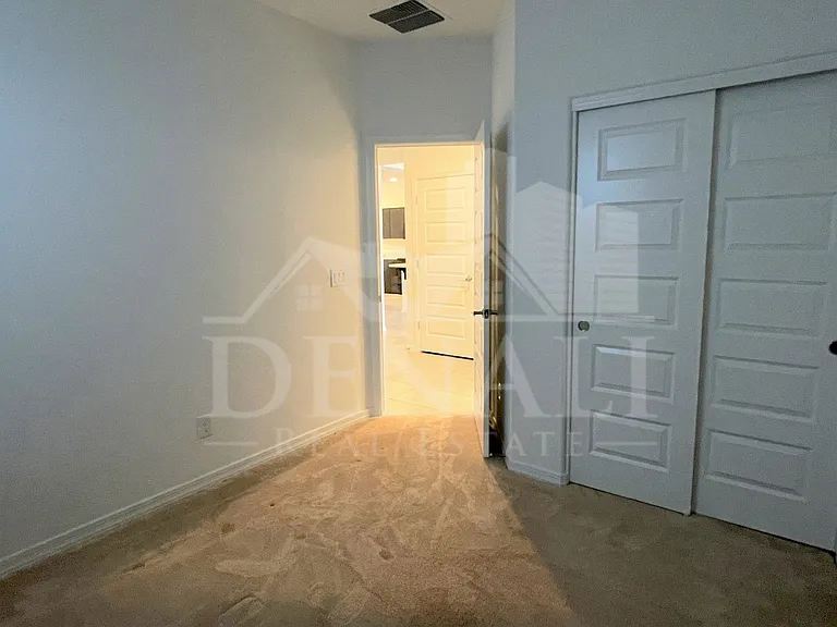 7954 W Medlock Dr — Photo 12