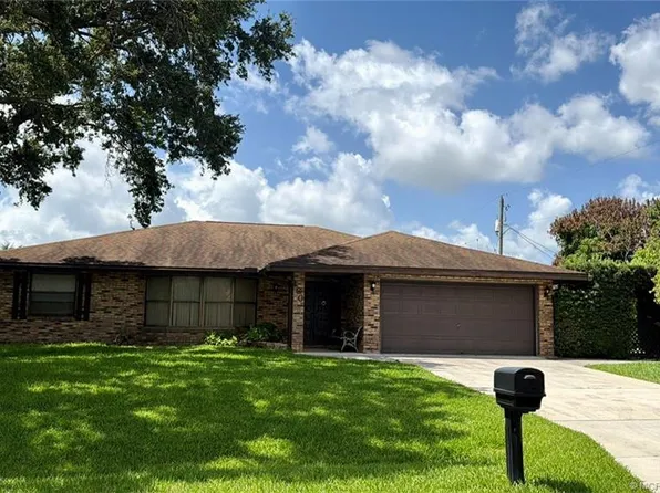 160 SE Todd Ave, Port Saint Lucie, FL 34983