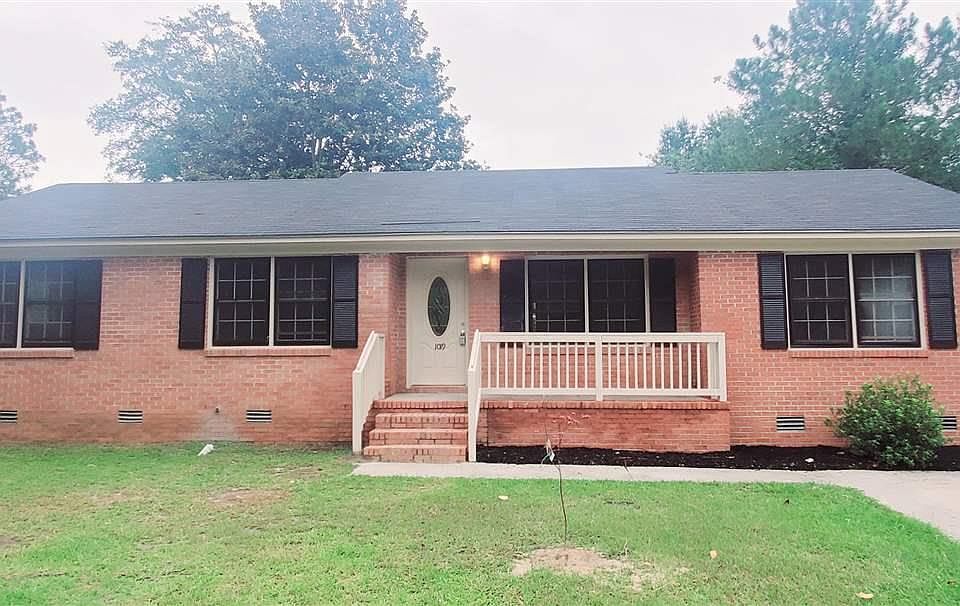 1st image of 1019 Beauvoir Dr