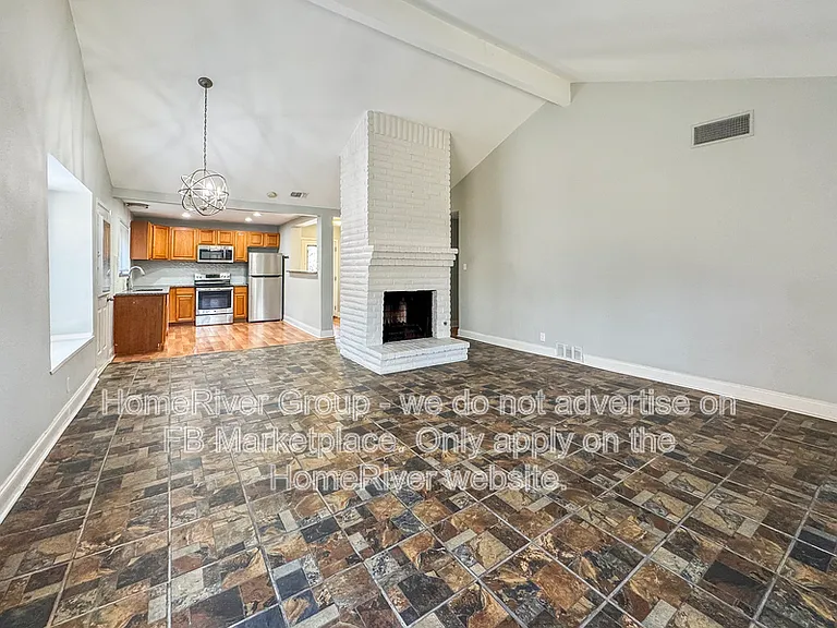 656 Fern Meadow Dr — Photo 4