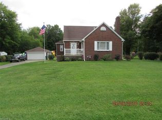 4054 E Center St, Conneaut, OH 44030