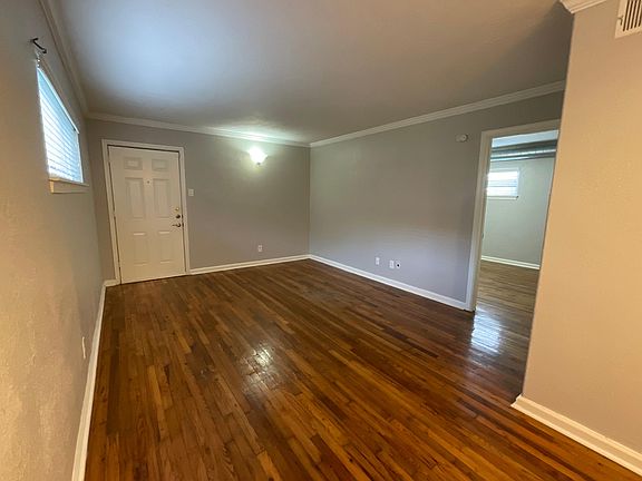 5th image of 2128 Oakdale St APT 15
