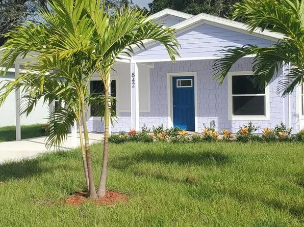 842 P L Jones Jr Ln, Rockledge, FL 32955