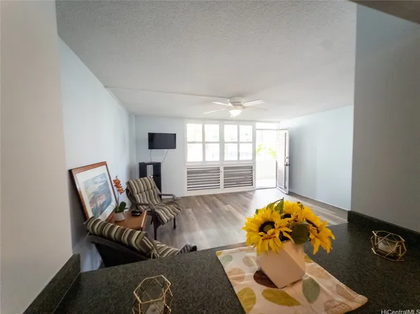 425 Ena Rd APT 706B, Honolulu, HI 96815