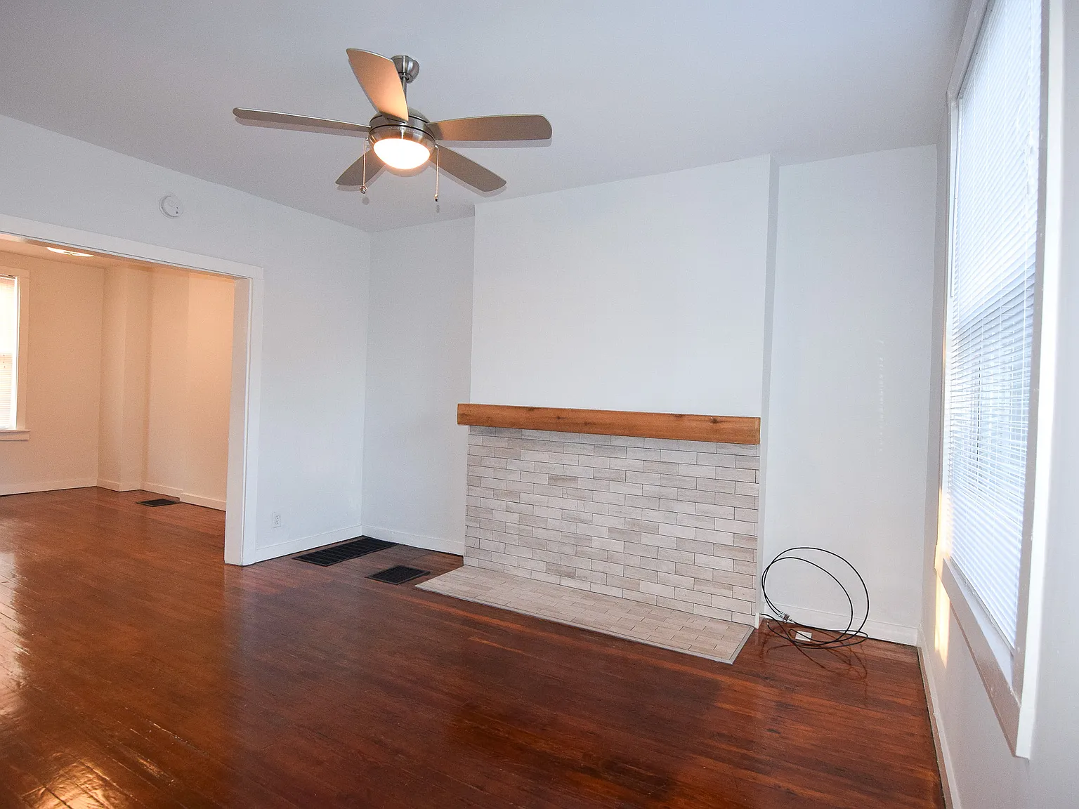 2 bed, 1032 sqft, $1,350 — Photo 2