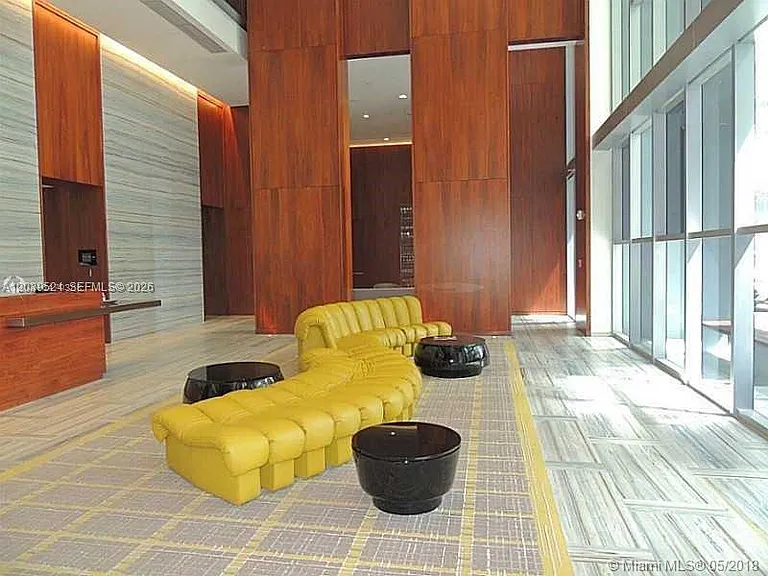 1300 Brickell Bay Dr #1707 — Photo 2