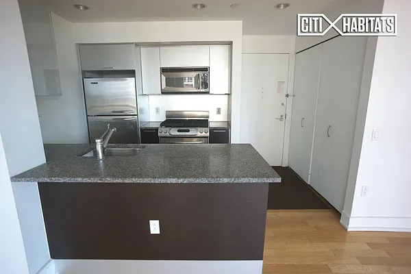 Rented by Citi Habitats | media 15