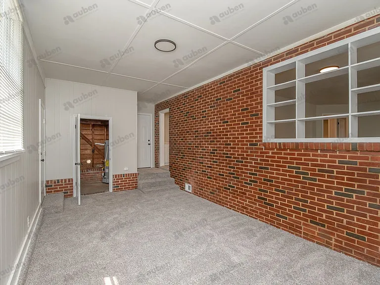 109 Vanderbilt Cir — Photo 18