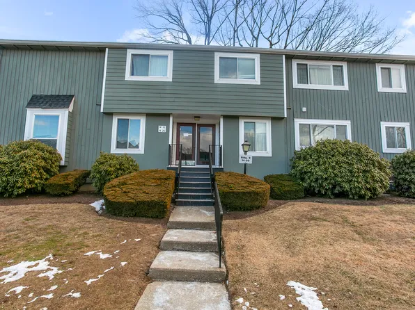 14 Ameridge Drive #14, Bridgeport, CT 06606