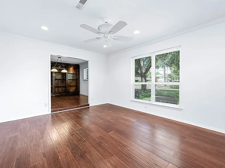 5331 Imogene St — Photo 4