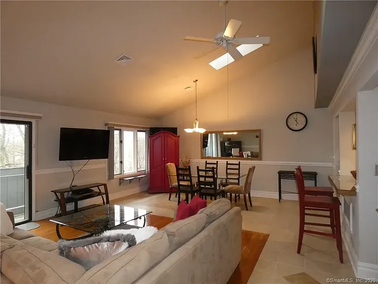 516 Vincellette St #B1 — Photo 3
