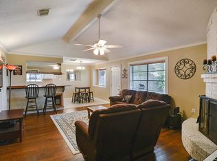5903 N Meadow Ct, Pasadena, TX 77505