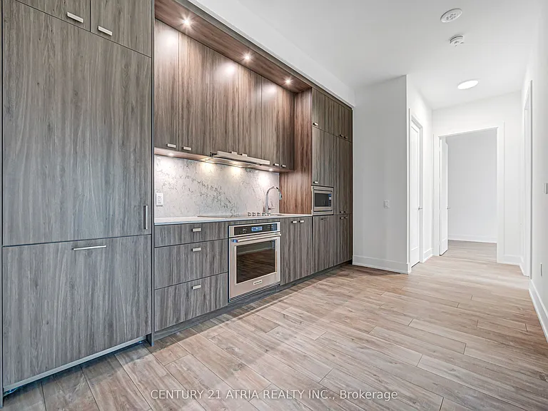 858 Dupont St #Penthouse 03 — Photo 23