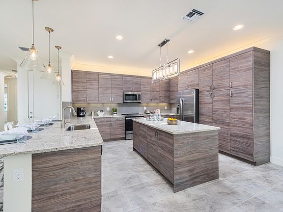 3rd image of 15385 Seaglass Terrace Ln
