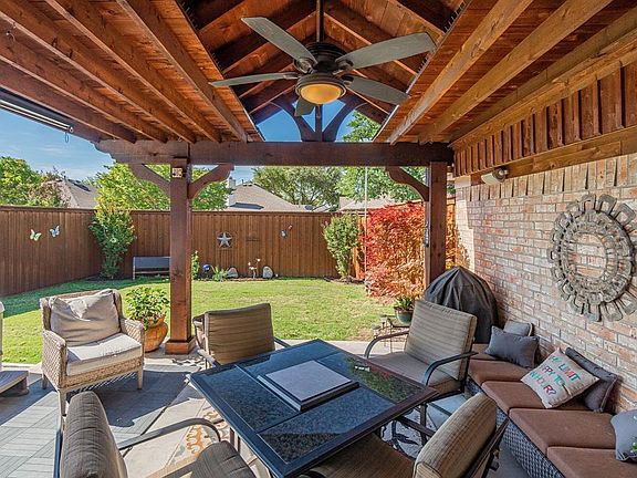 3rd image of 10105 Ashmont Dr