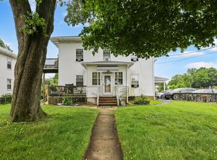 82 Pond St APT 7, West Warwick, RI 02893