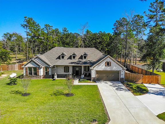 4th image of 16089 Deer Pines Dr