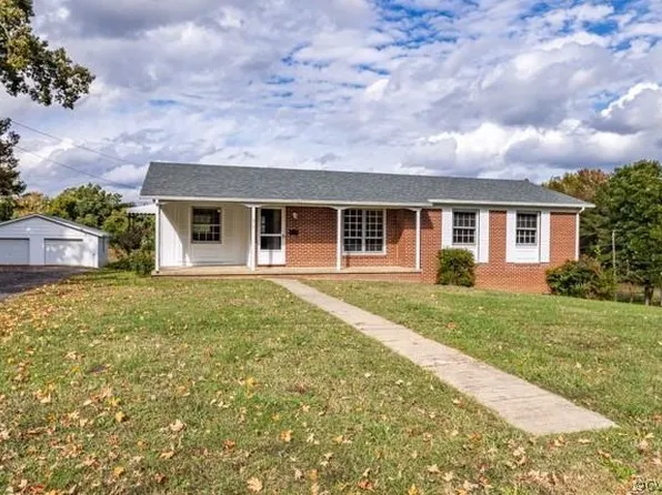 210 Bird Rd, Blackstone, VA 23824