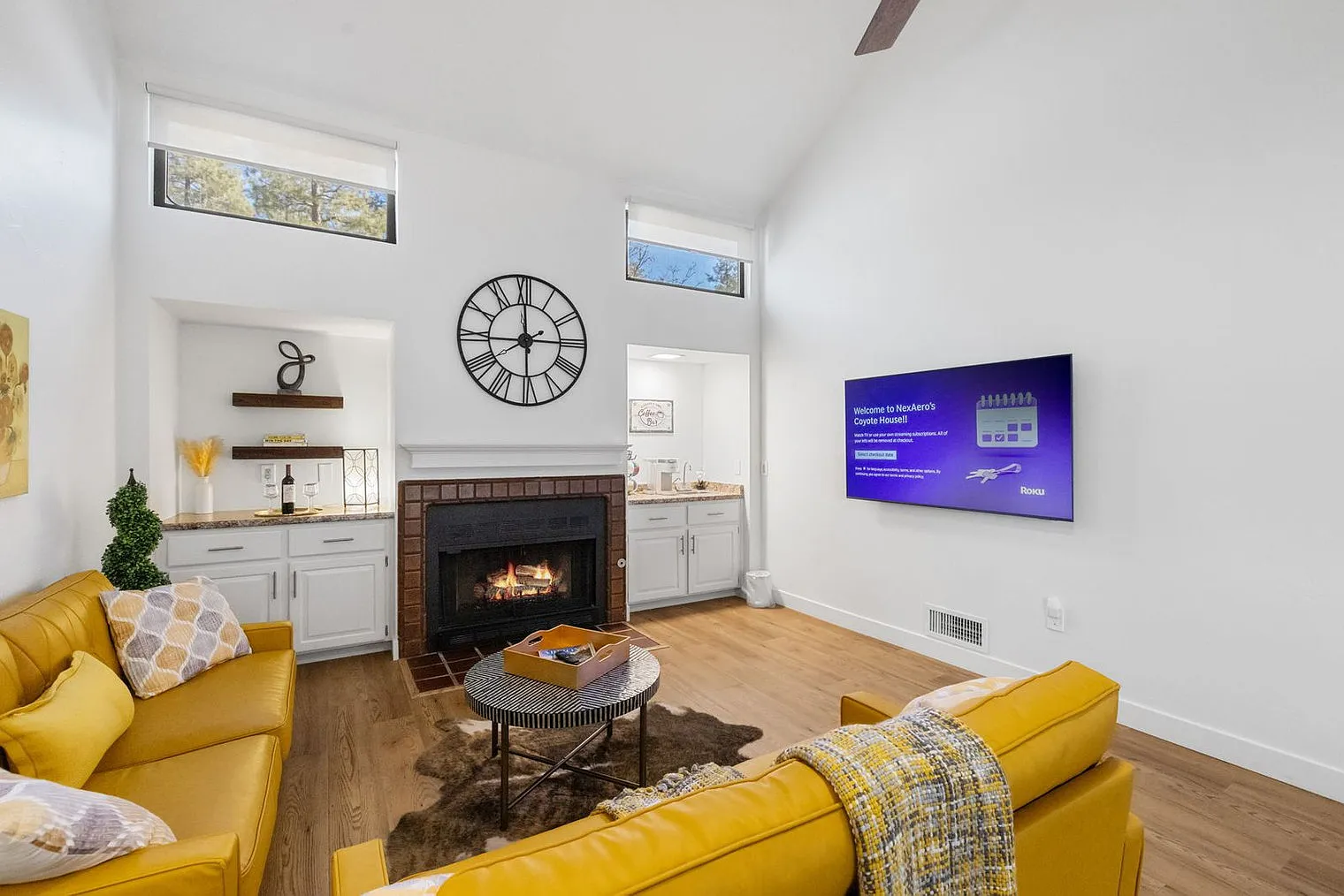 3 bed, 2.5 bath, 1732 sqft, $9,288 — Photo 3