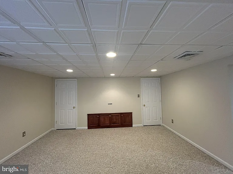 2016 Greenes Way Cir — Photo 37