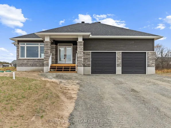 62 Hogan Dr, McNab/braeside, ON K7S 0E1