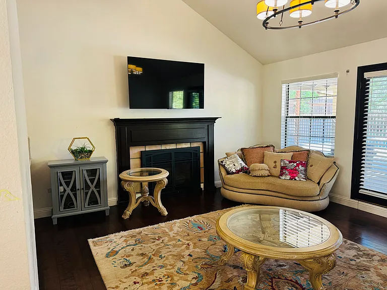 6400 Highland Knolls Dr — Photo 6