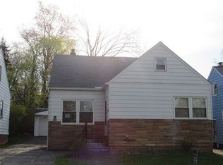 5571 Oakwood Ave, Maple Heights, OH 44137