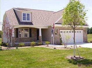 960 Laurel Green Dr NE, North Canton, OH 44720