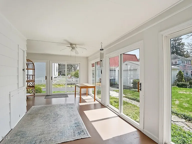 409 W Wooster St — Photo 1