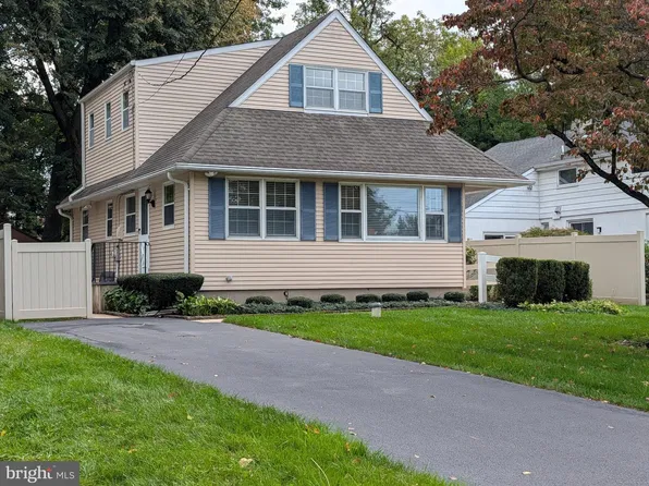 35 Sunset Ave, Ewing, NJ 08628