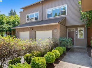 367 Rustic Pl, Eugene, OR 97401