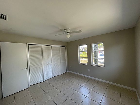 4th image of 1156 SW 43rd St APT A