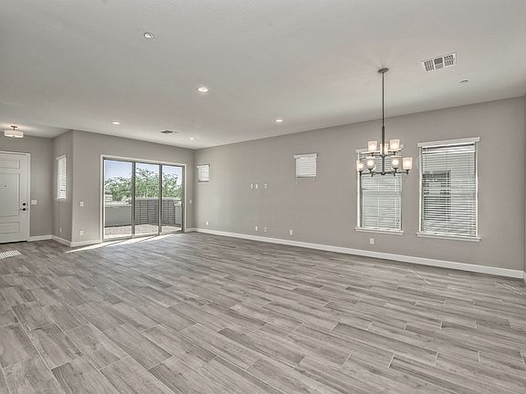 4th image of 20722 W Fern Dr