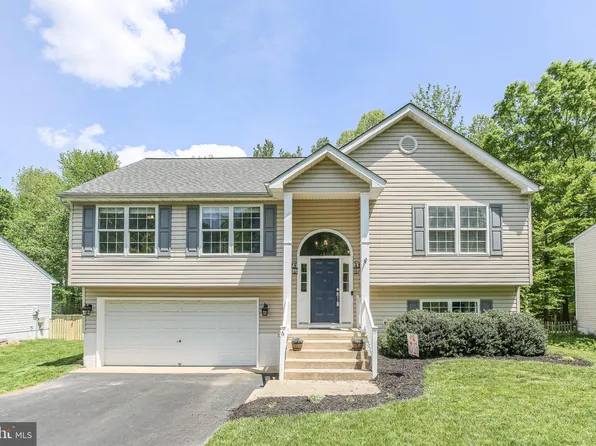 6 Greenland Ct, Fredericksburg, VA 22405