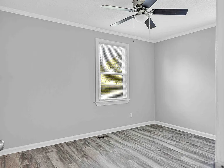322 Starling St #1 — Photo 16