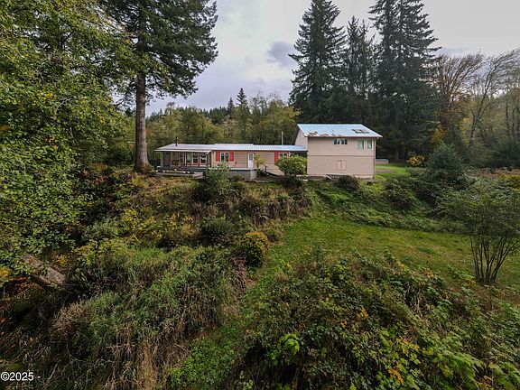 4th image of 563 Moonshine Park Rd