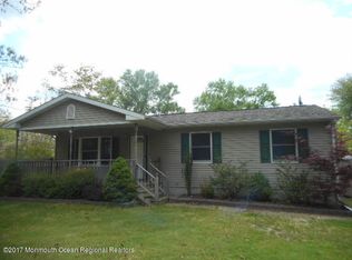 12 Westwood Dr, Howell, NJ 07731