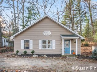 8630 Merry Dr NE, Rockford, MI 49341