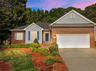 6306 Stonewick Dr, Jamestown, NC 27282