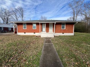 215 Hallbrook Dr, Clarksville, TN 37042