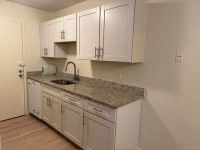 52 Village Brook Ln APT 14, Natick, MA, 01760