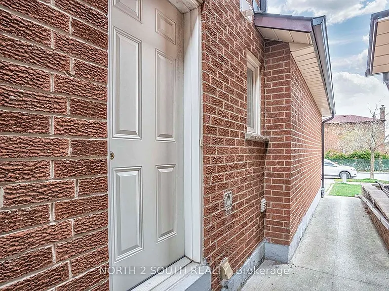 37 Loire Ct #UPPER — Photo 40